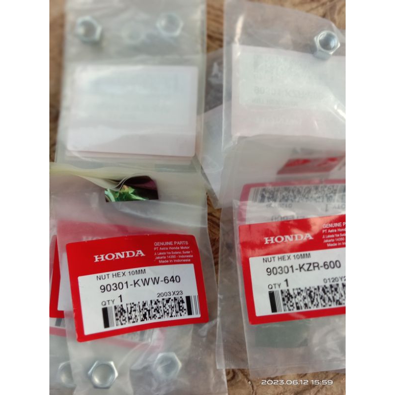 Tutup+ sambungan sepion kanan + kiri PCX 150/PCX 160 asli/ori - Image 8